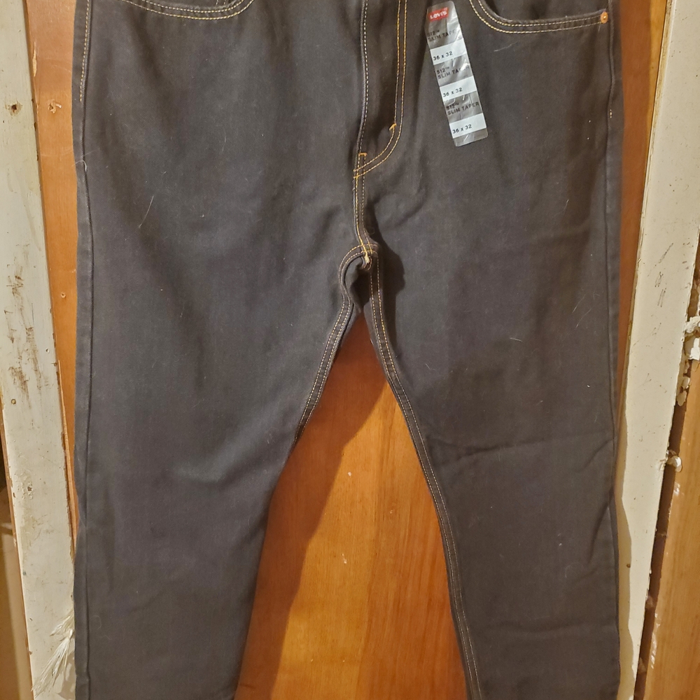 Levi's Men's Charcoal Relaxed Jeans